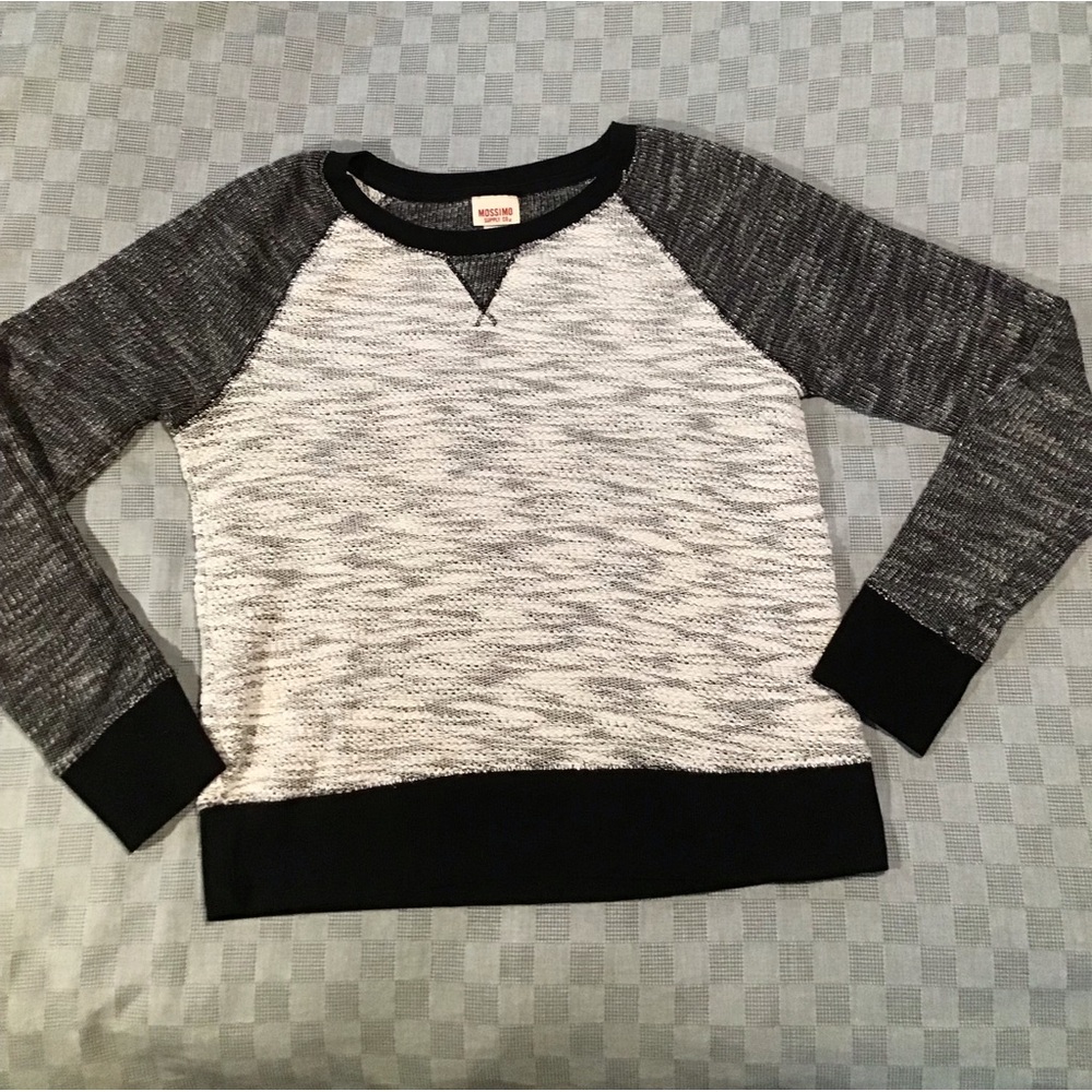 Mossimo Supply Co Women's Sweater Sz M Raglan Sleeve